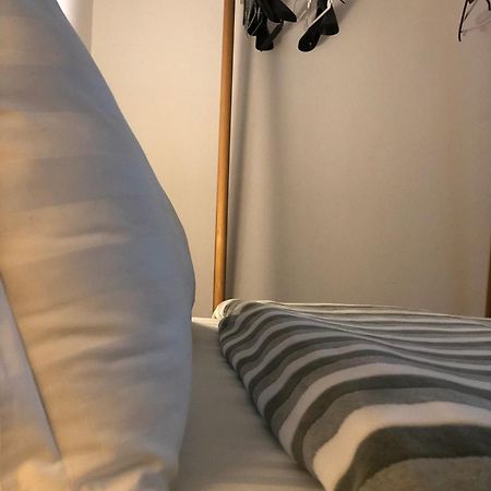 City Center Cute And Comfy Apartment - Ajia Apartments Тирана Экстерьер фото