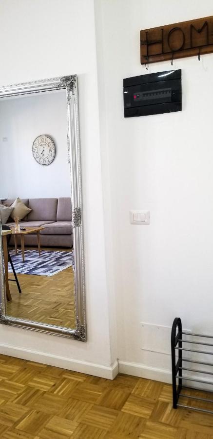 City Center Cute And Comfy Apartment - Ajia Apartments Тирана Экстерьер фото