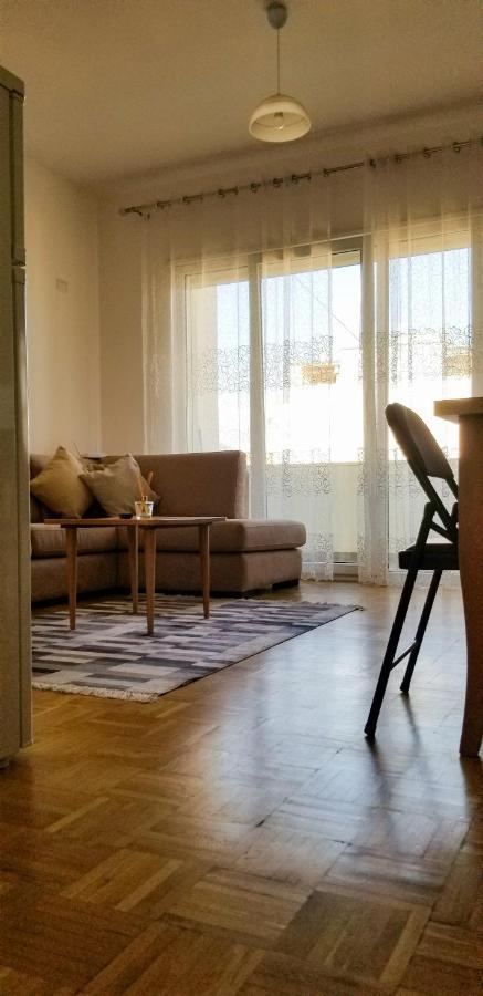 City Center Cute And Comfy Apartment - Ajia Apartments Тирана Экстерьер фото