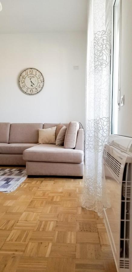 City Center Cute And Comfy Apartment - Ajia Apartments Тирана Экстерьер фото