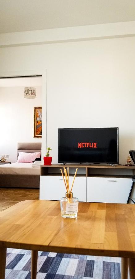 City Center Cute And Comfy Apartment - Ajia Apartments Тирана Экстерьер фото