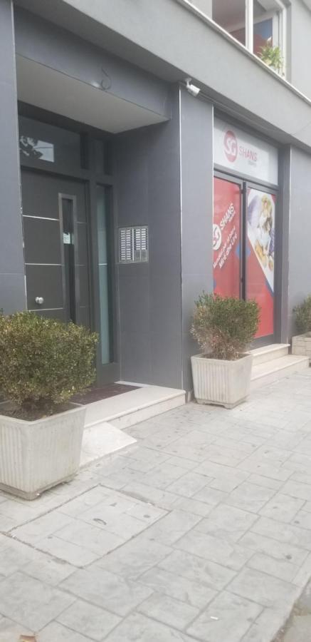City Center Cute And Comfy Apartment - Ajia Apartments Тирана Экстерьер фото